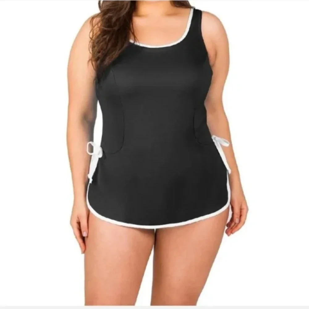 T.H.E. Swimwear Vintage One-Piece Black & White Swimsuit W/ Skirt Size 10